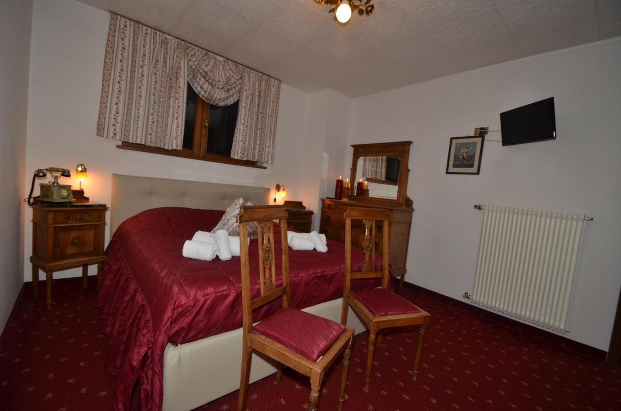 Hotel Albe ร็อคคา ปิเอโตเร ภายนอก รูปภาพ